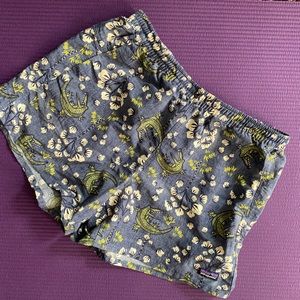 RARE Patagonia Baggies (5”) in Alligator Print